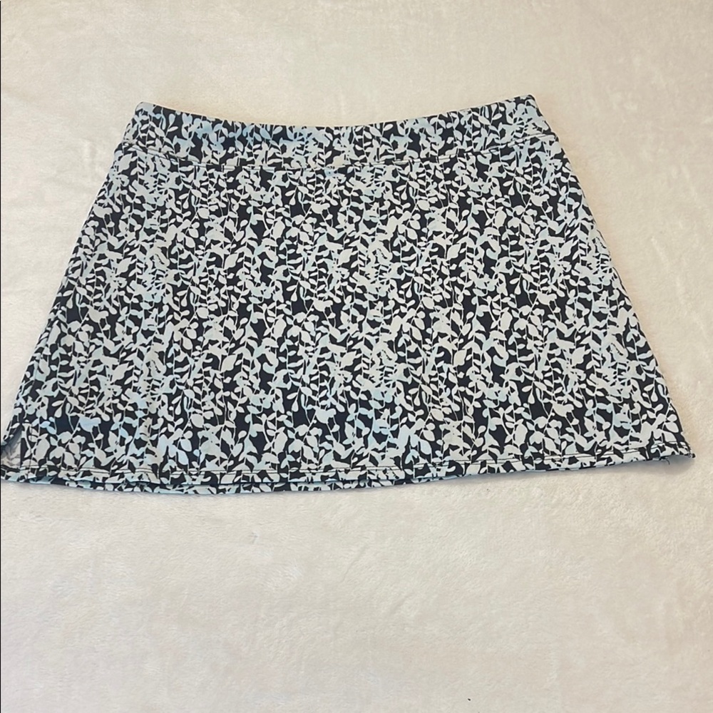 TRANQUILITY S Floral Black and White Women's Skirt With Shorts Attached …
